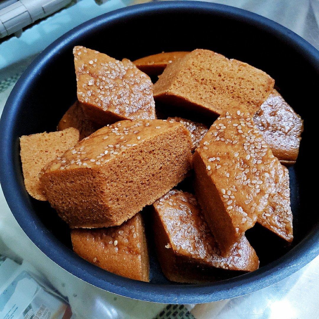 马拉糕，软糯弹韧，香甜细腻，和一般发糕不一样