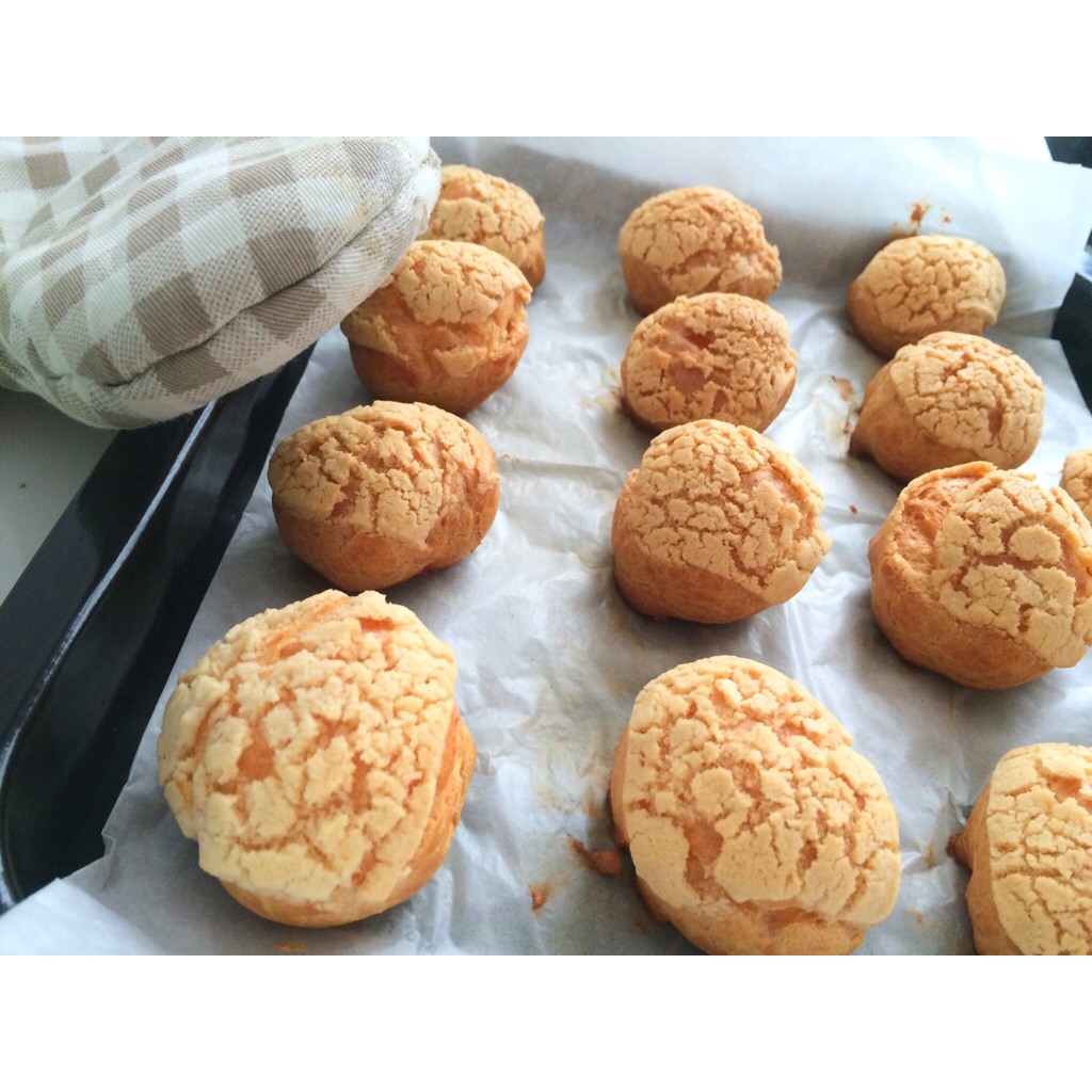 酥皮奶油泡芙--#皮黑森林#