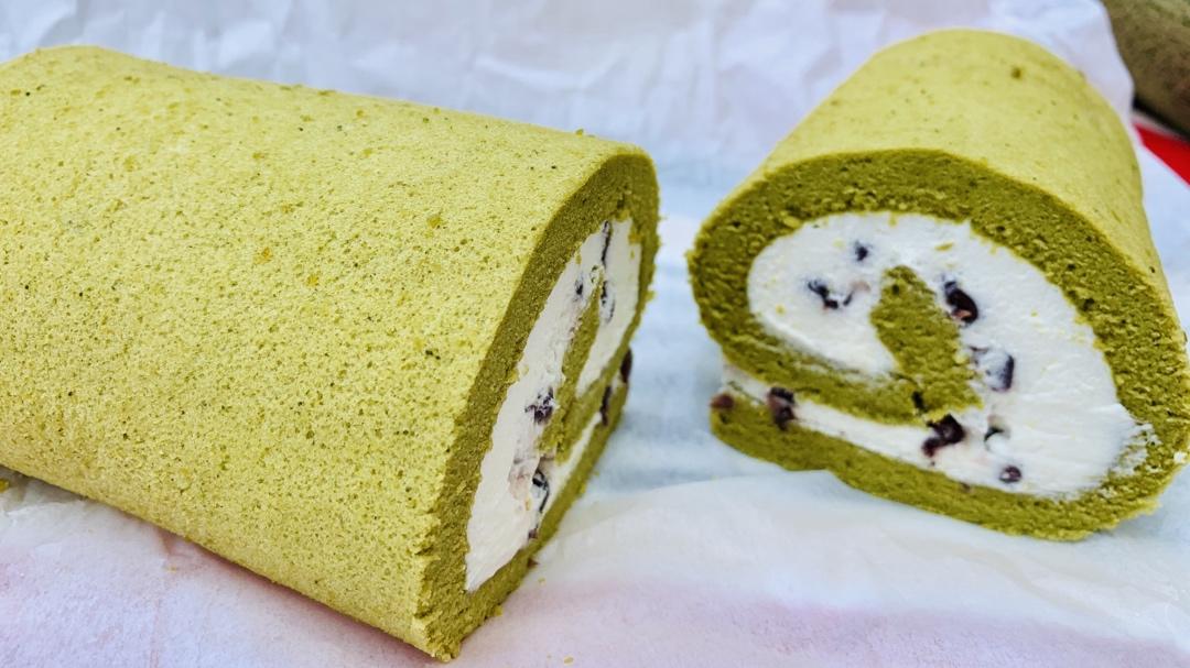 抹茶戚风蛋糕卷