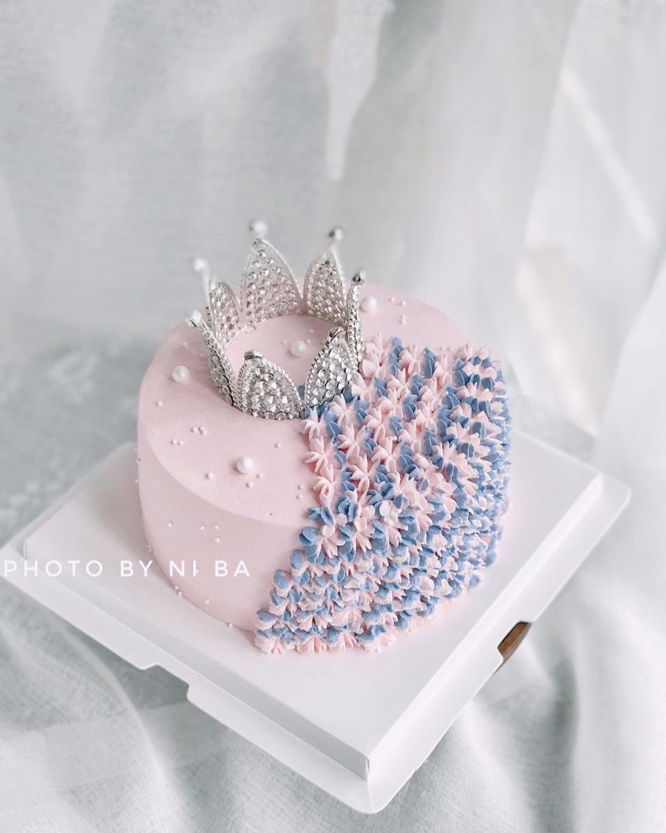 泥巴和水做的蛋糕