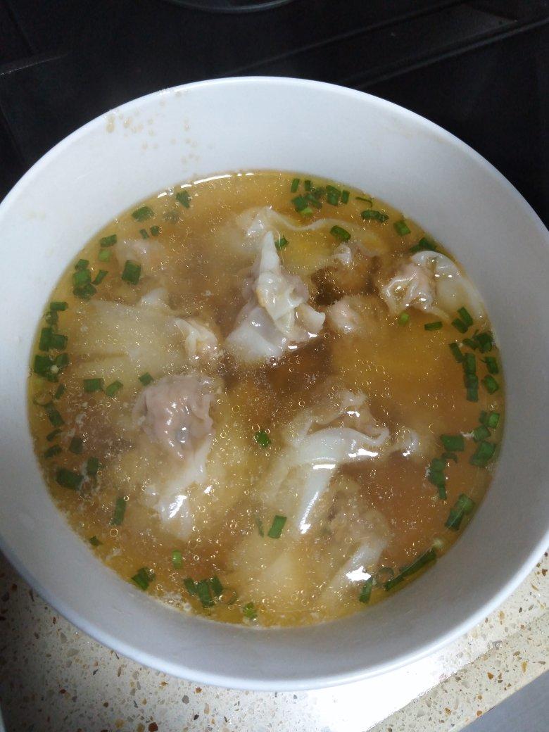 鲜虾馄饨&红油抄手&生煎金鱼馄饨