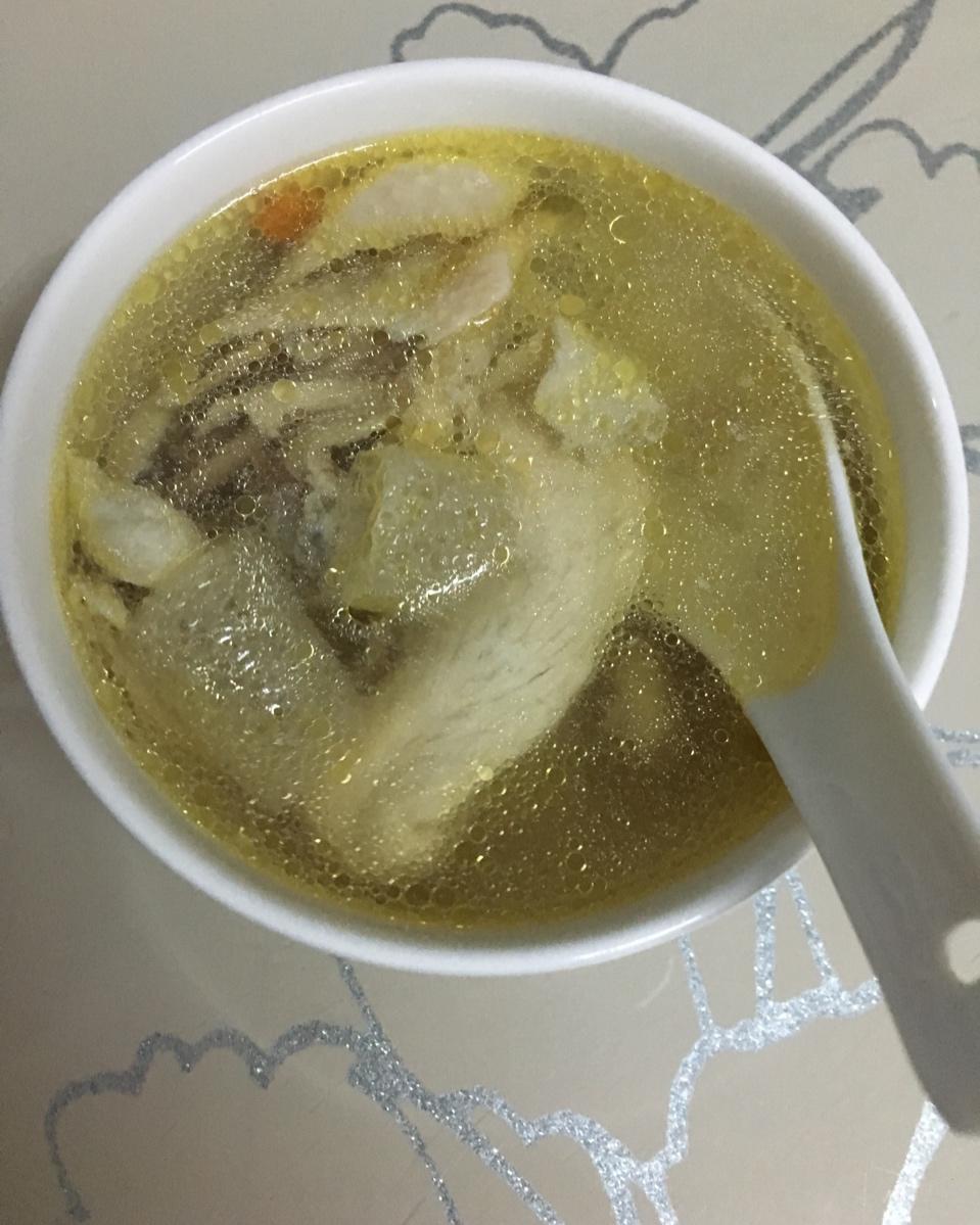 竹荪土鸡汤