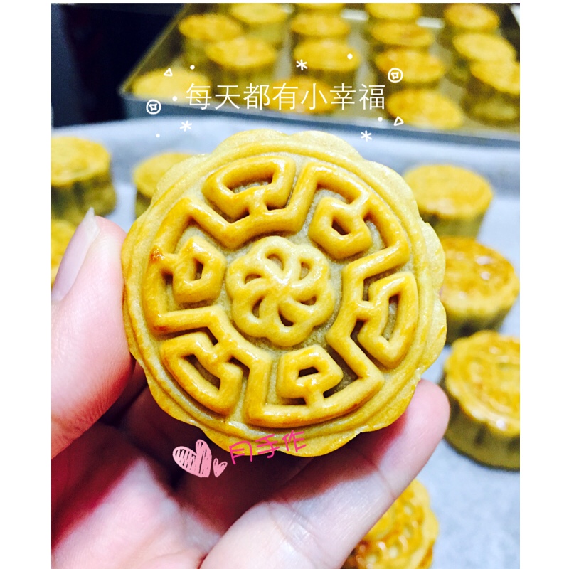 广式莲蓉蛋黄月饼