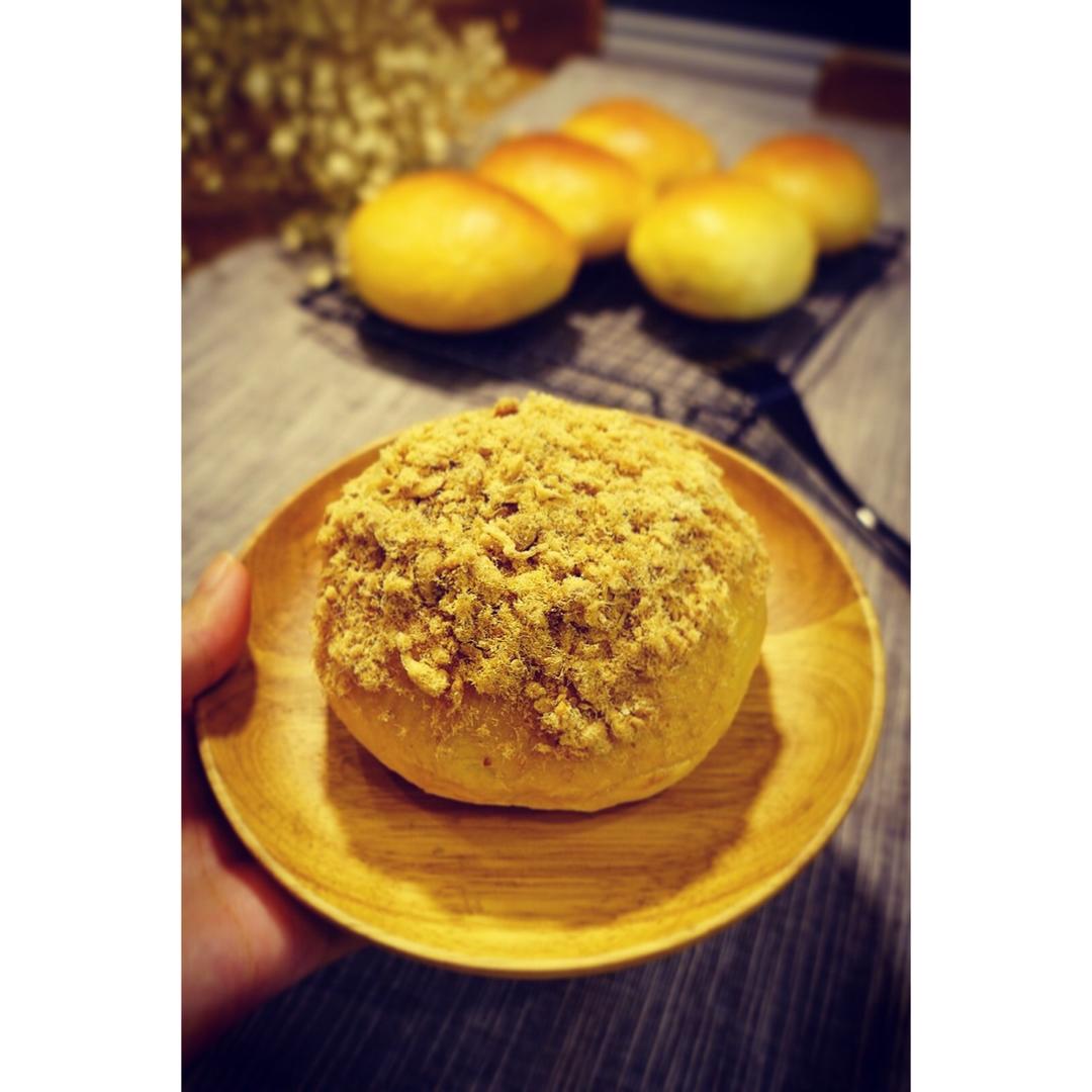 里松外松肉松面包