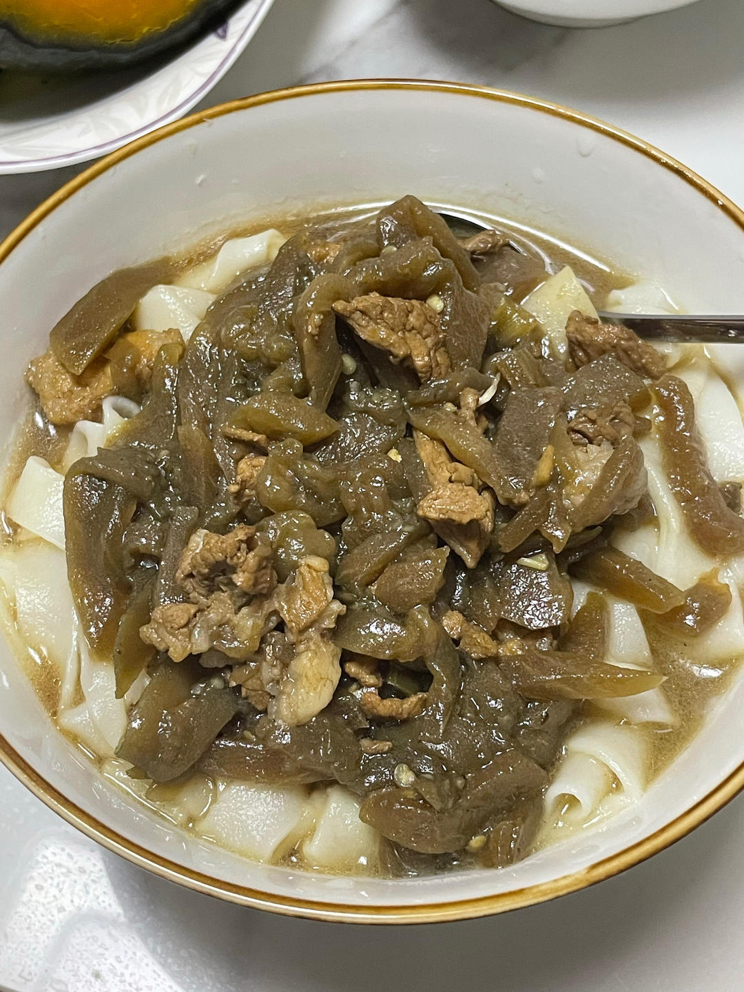 茄子肉丝汤面