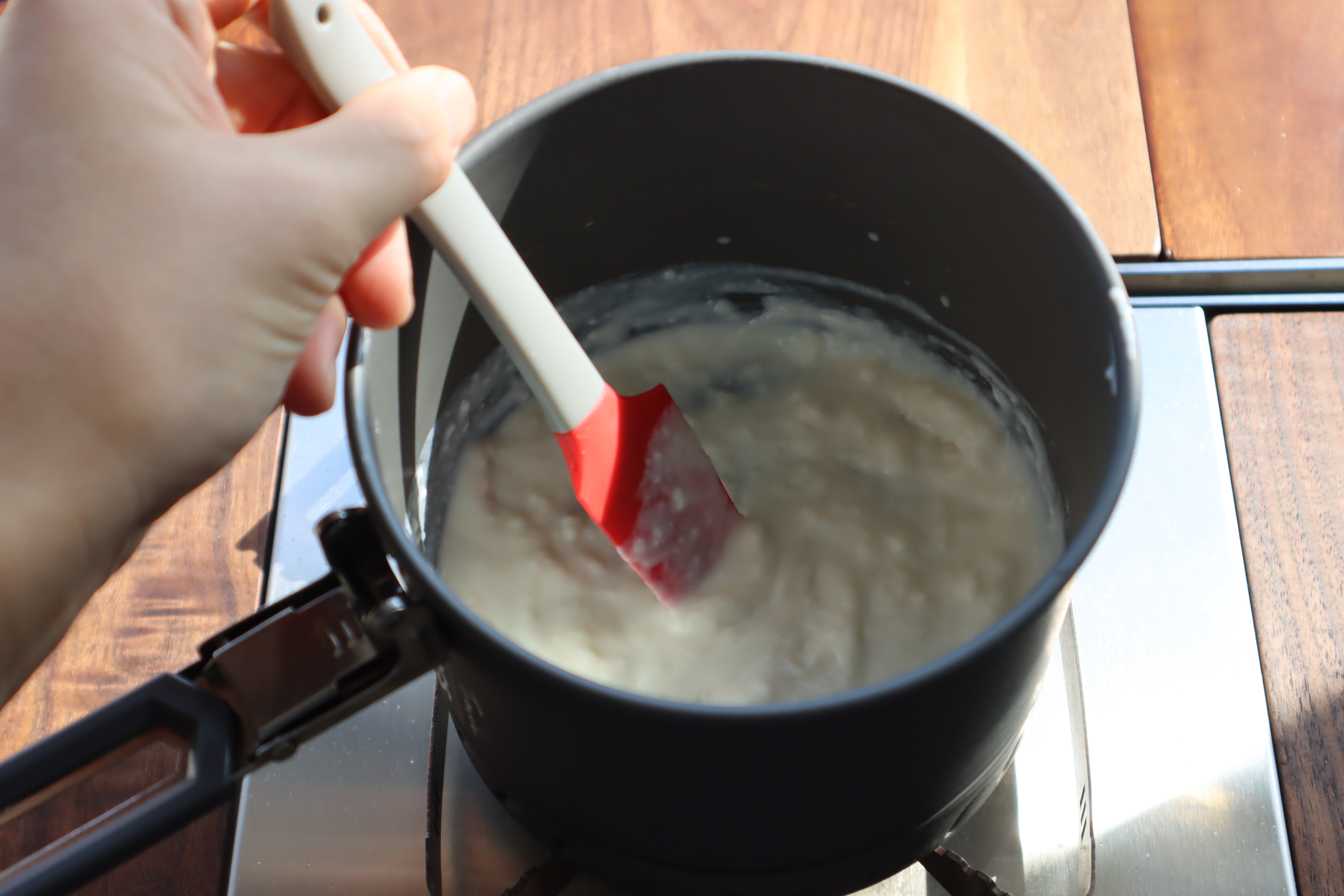 露营菜谱—奶油炖菜的做法 步骤3