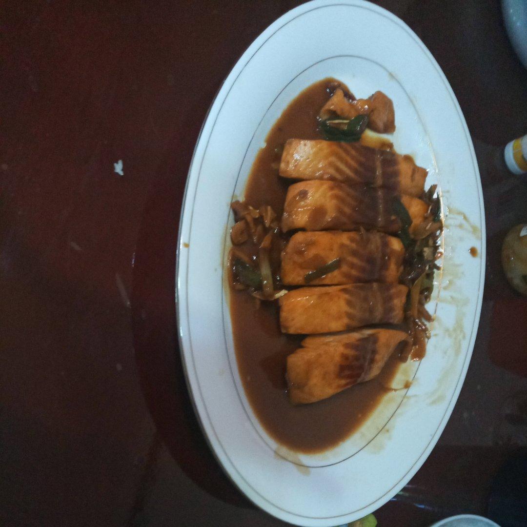 极品红烧三文鱼