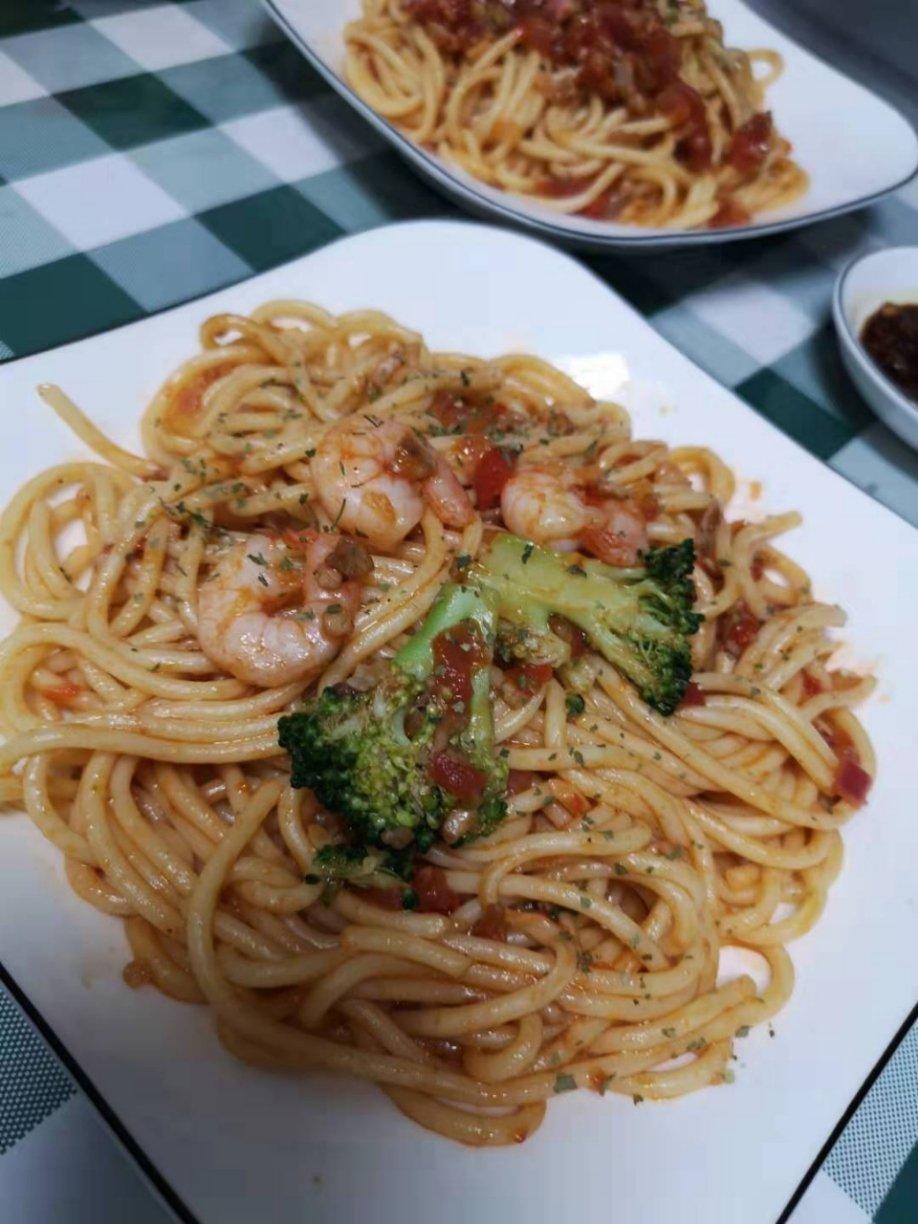 番茄肉酱意大利面