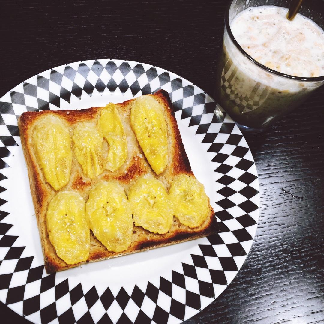 香蕉烤吐司