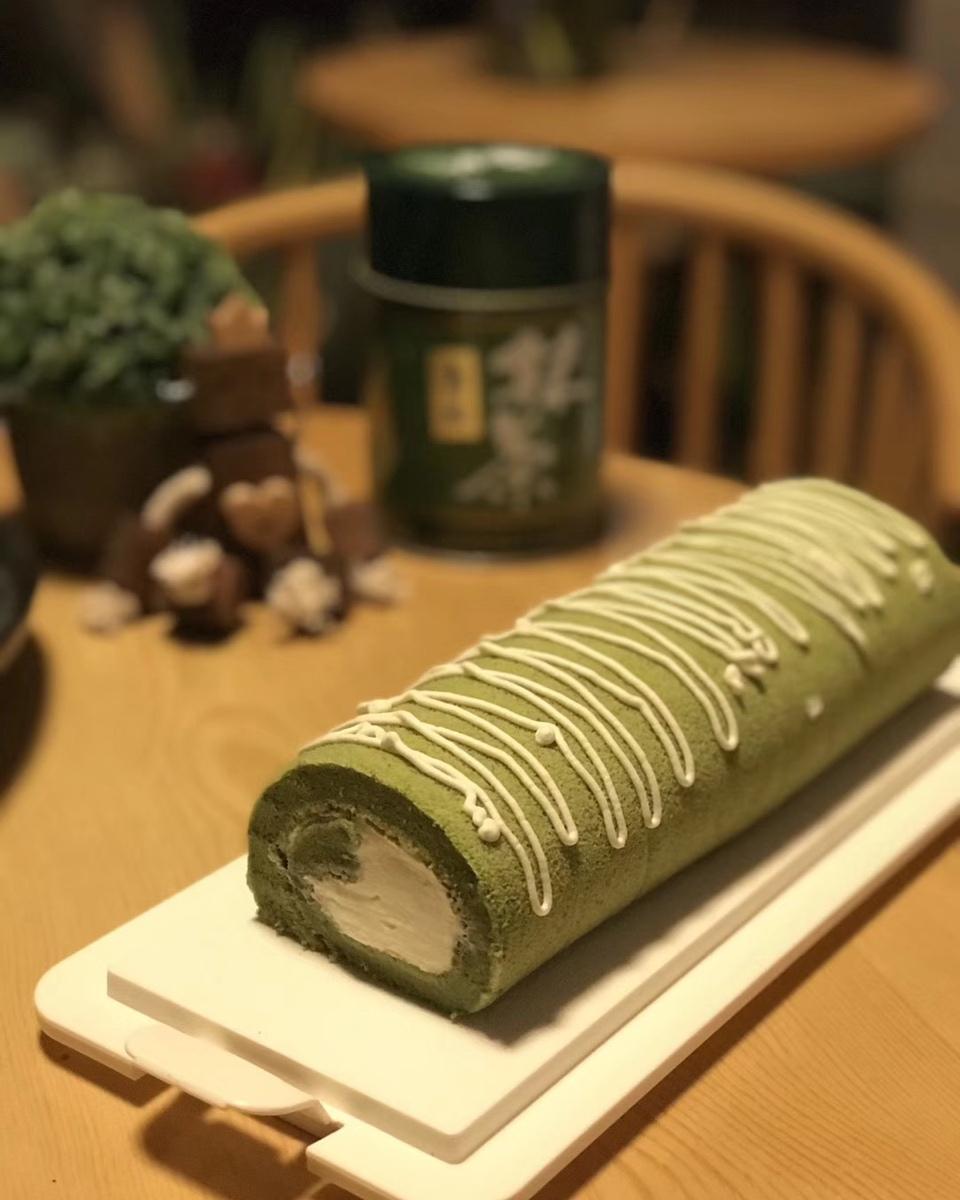 抹茶戚风蛋糕卷