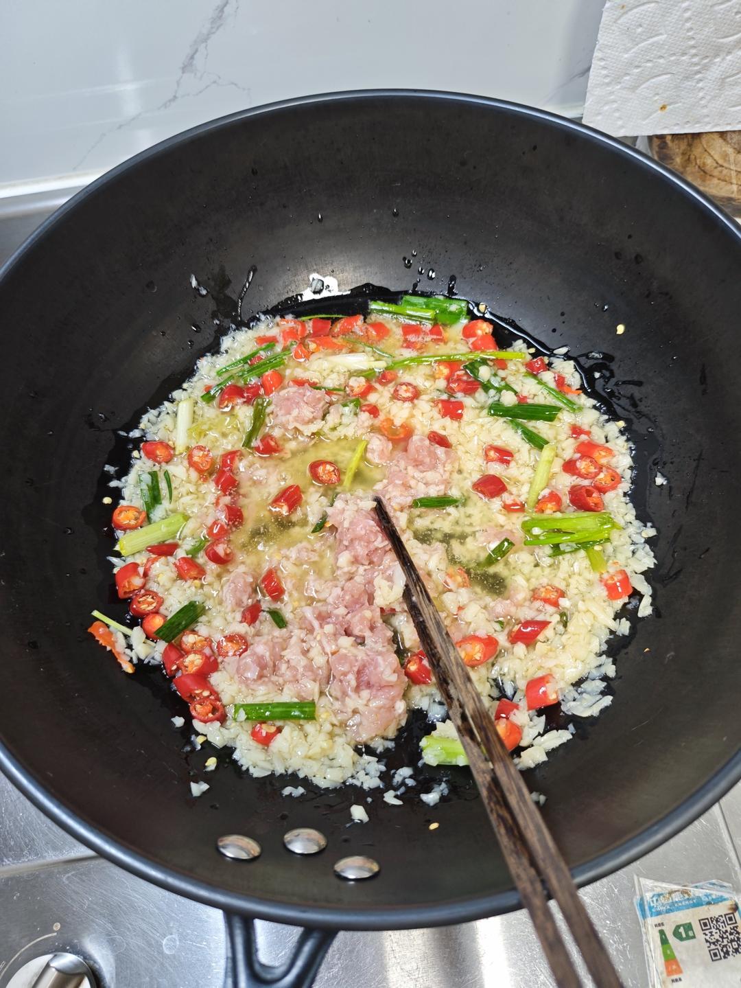 蒜蓉粉丝虾煲