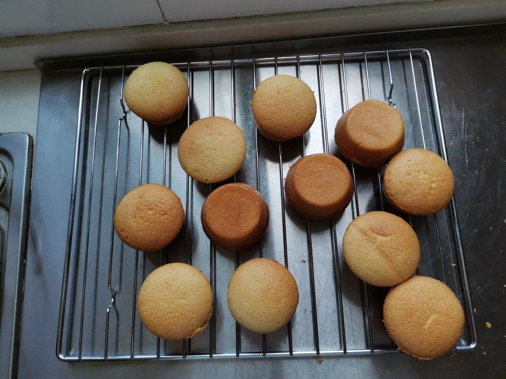 非常简单的老式蜂蜜蛋糕