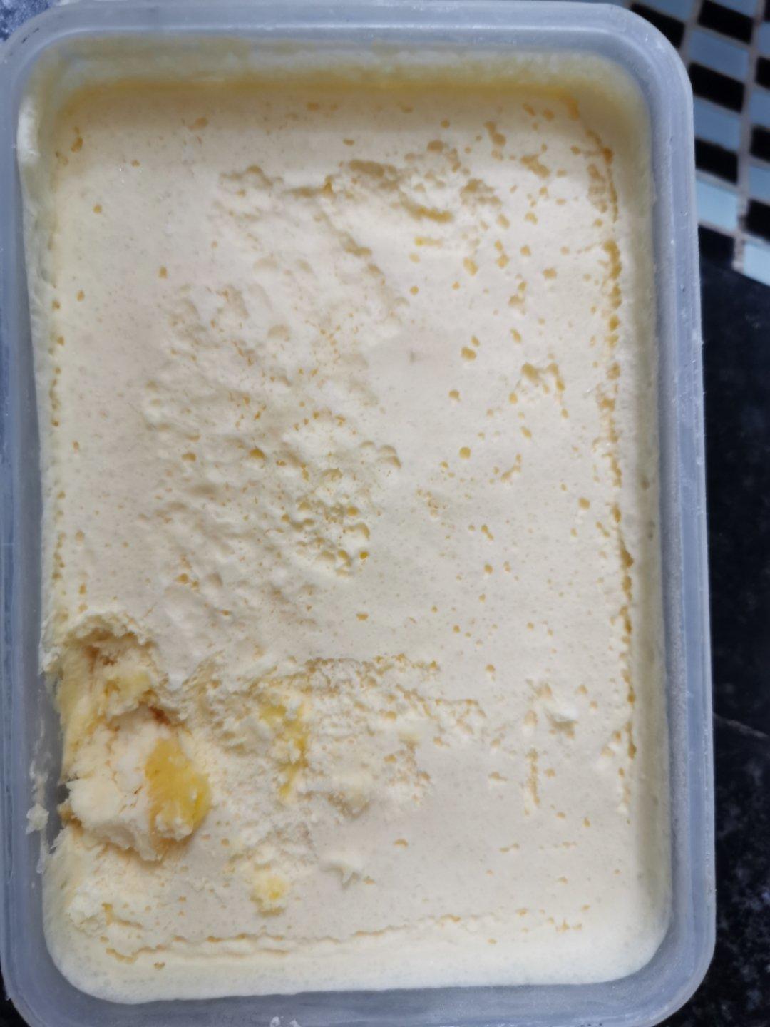 咸蛋黄冰淇淋冰皮月饼【曼食慢语】