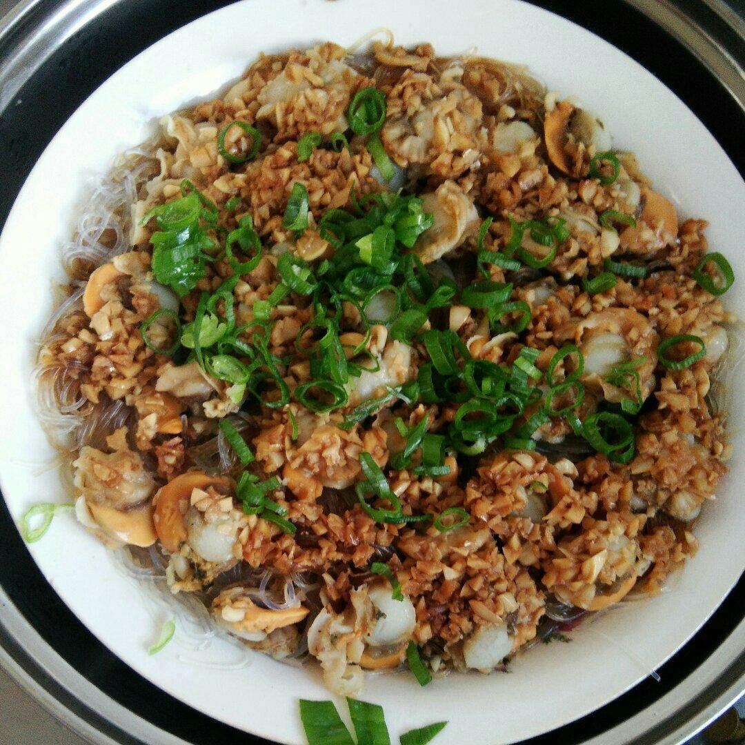 蒜蓉粉丝蒸扇贝肉（家庭简易版）