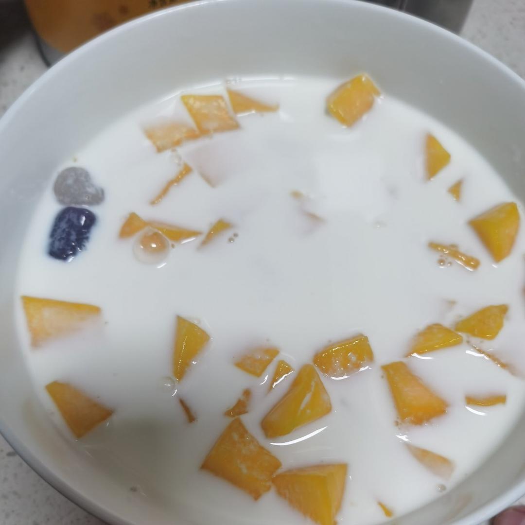 芋圆芒果捞