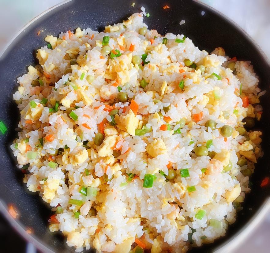 虾仁蛋炒饭