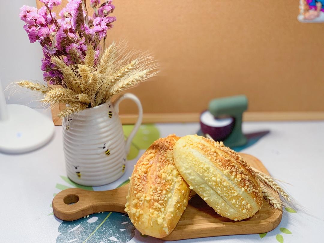 芋泥咸蛋黄软欧包