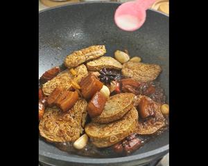 红烧素鸡～简简单单的食材，却能做出肉质的鲜美，平凡而不平庸的做法 步骤25
