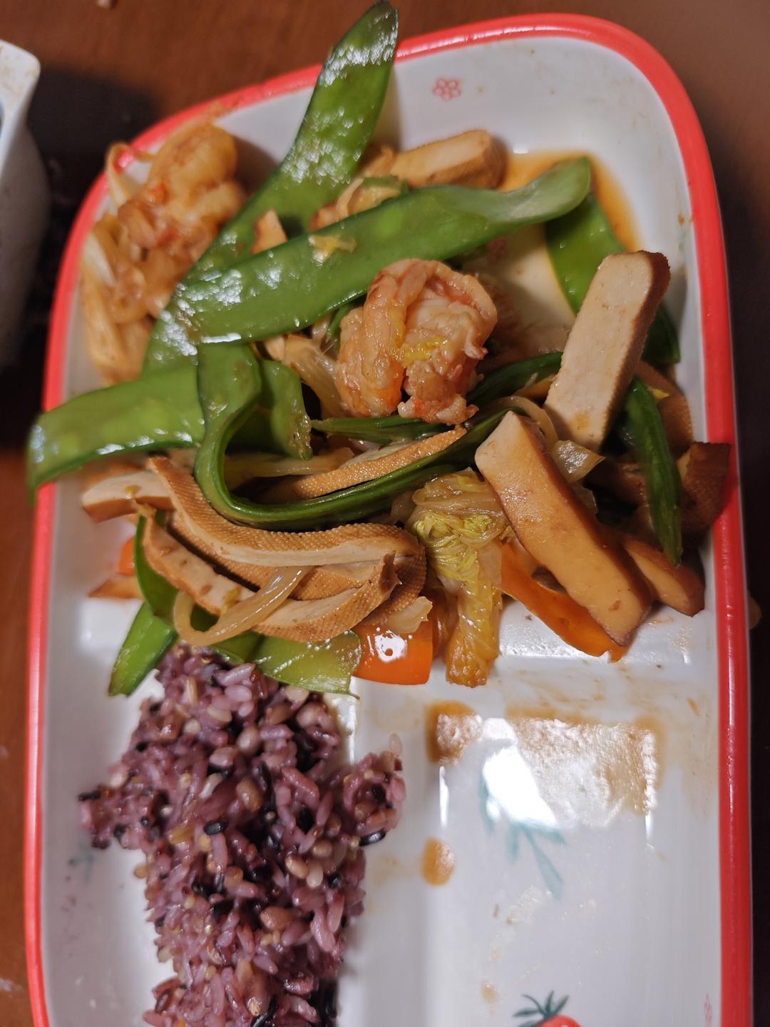 蒜苔炒虾仁