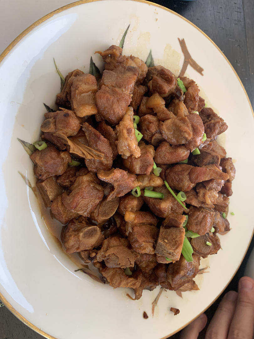 红烧牛尾