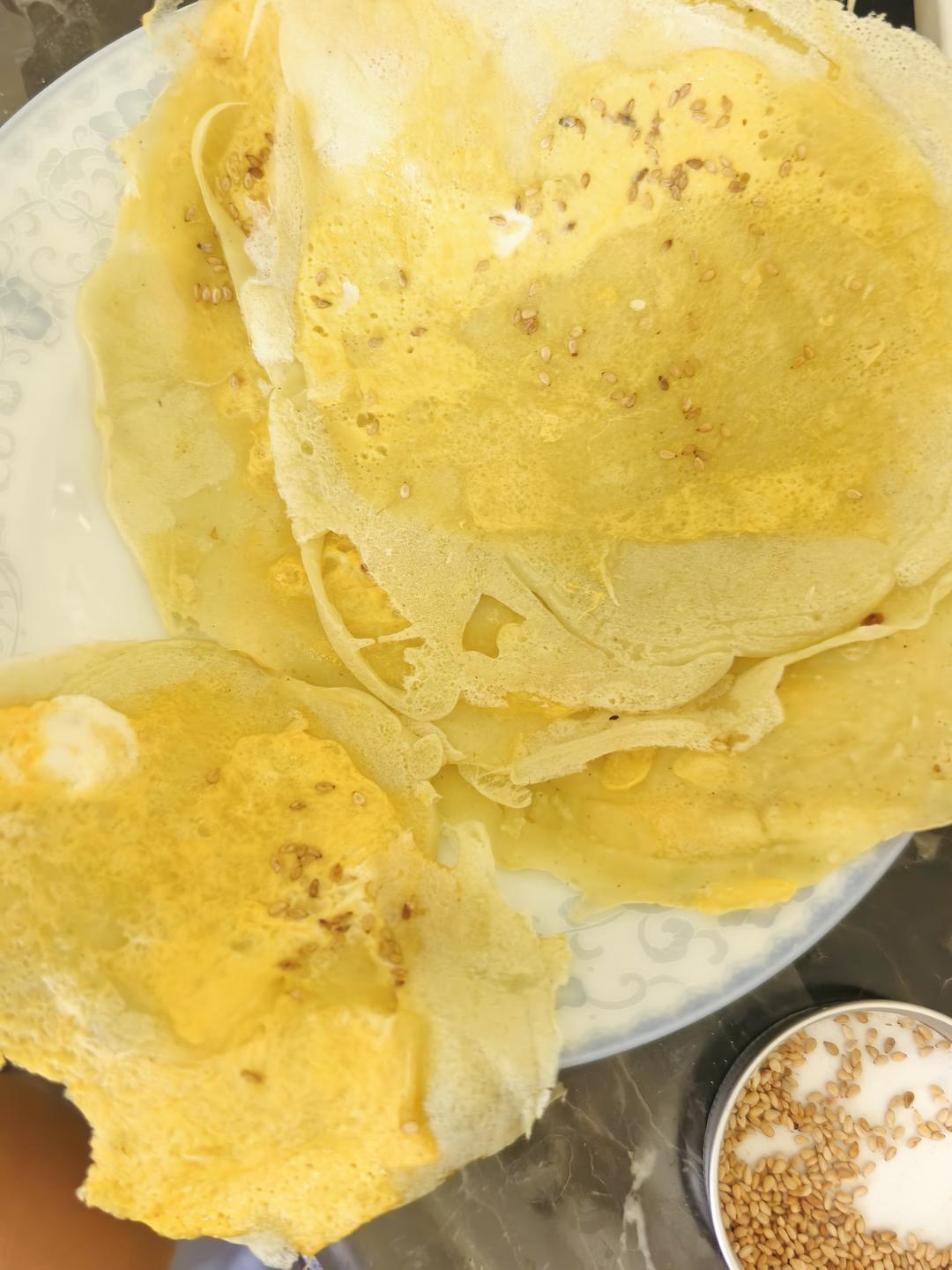 煎饼果子（超详细步骤 甜面酱都是自制的）