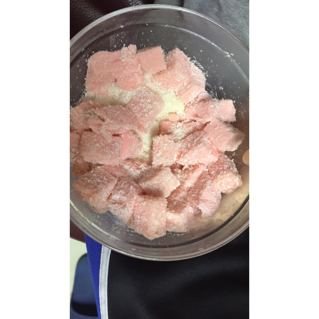 完胜85度C牛奶椰丝小方