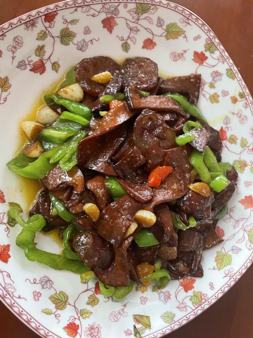 爆炒牛肝菌