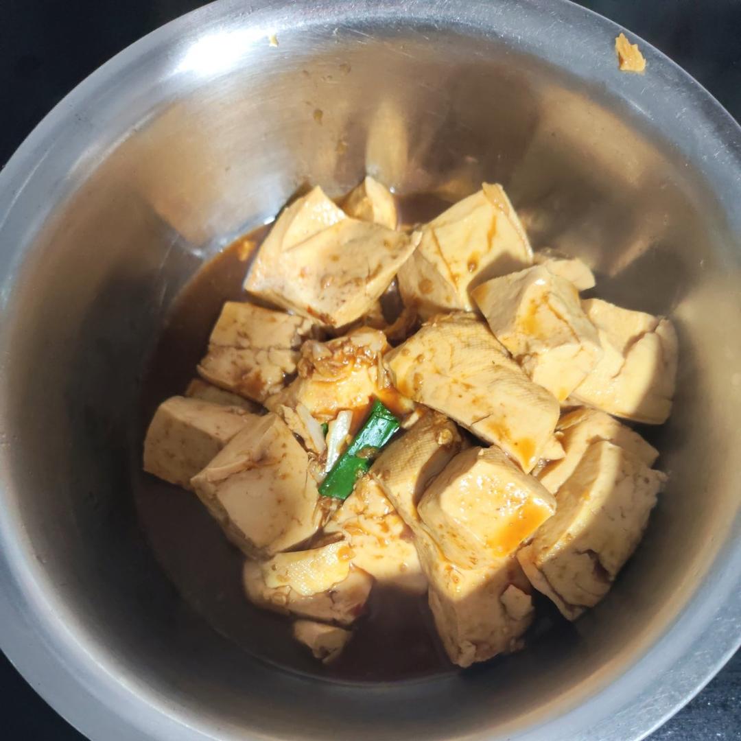 能消灭一锅米饭的红烧豆腐
