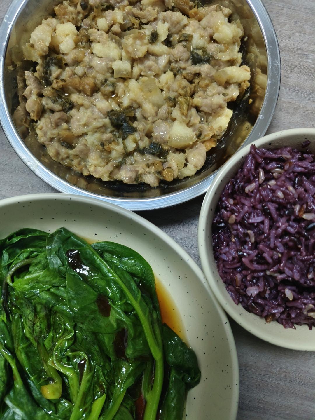 头菜蒸猪肉