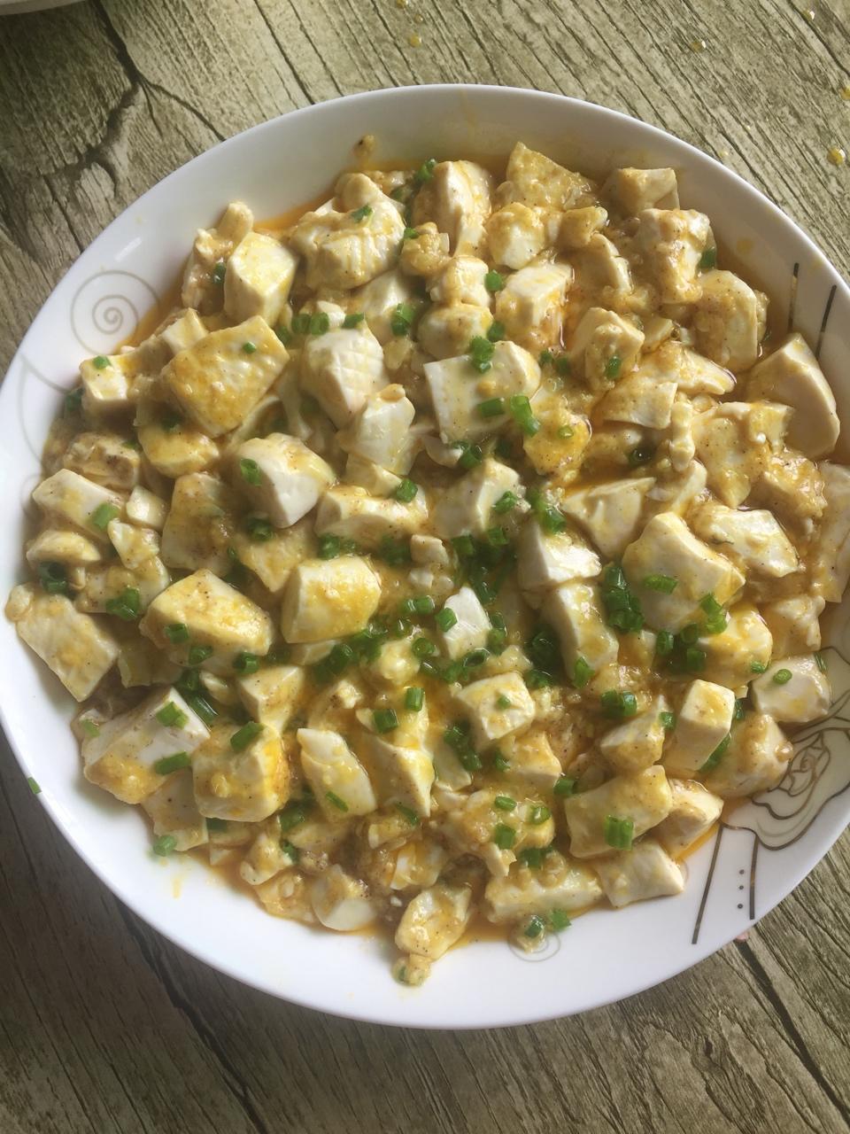 咸蛋黄豆腐