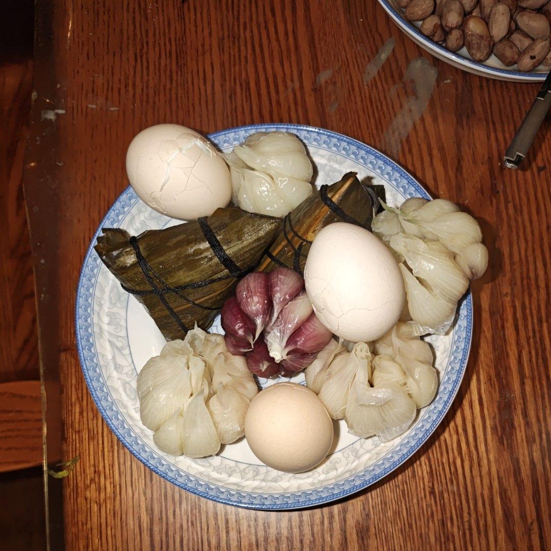 端午美食：新蒜煮鸡蛋