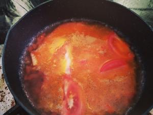 番茄鸡蛋酸汤面的做法 步骤5