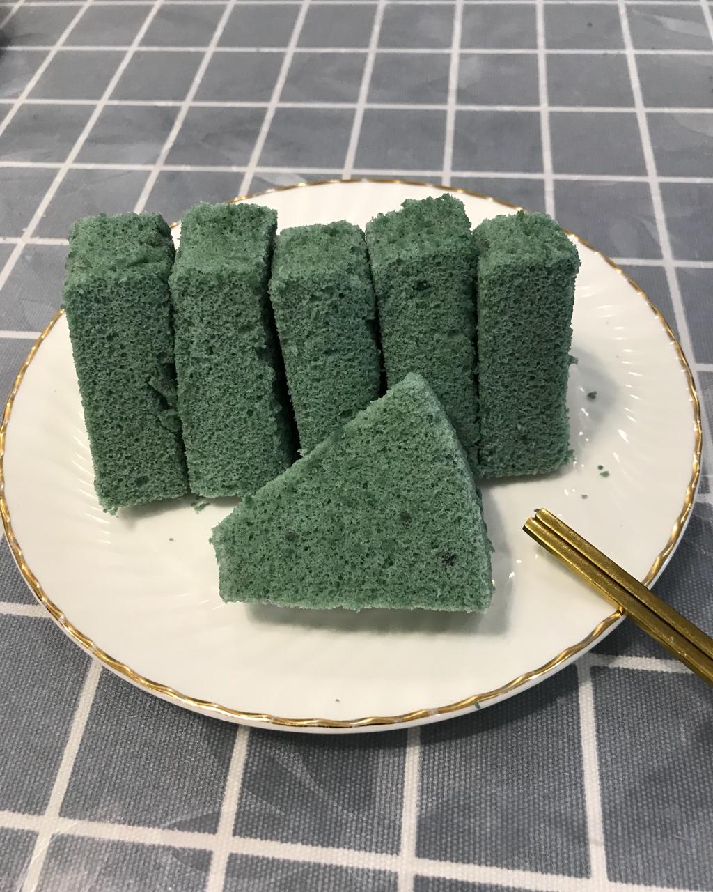 蝶豆花戚风蛋糕