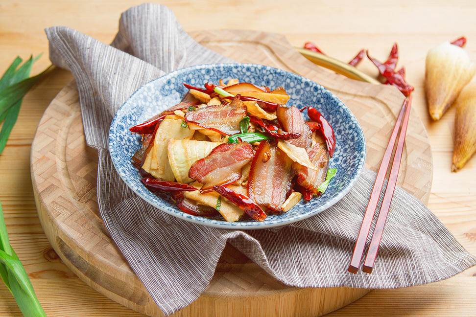 冬笋炒腊肉的做法