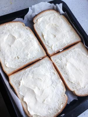 奶油奶酪爱好者的…极简烤面包片的做法 步骤3