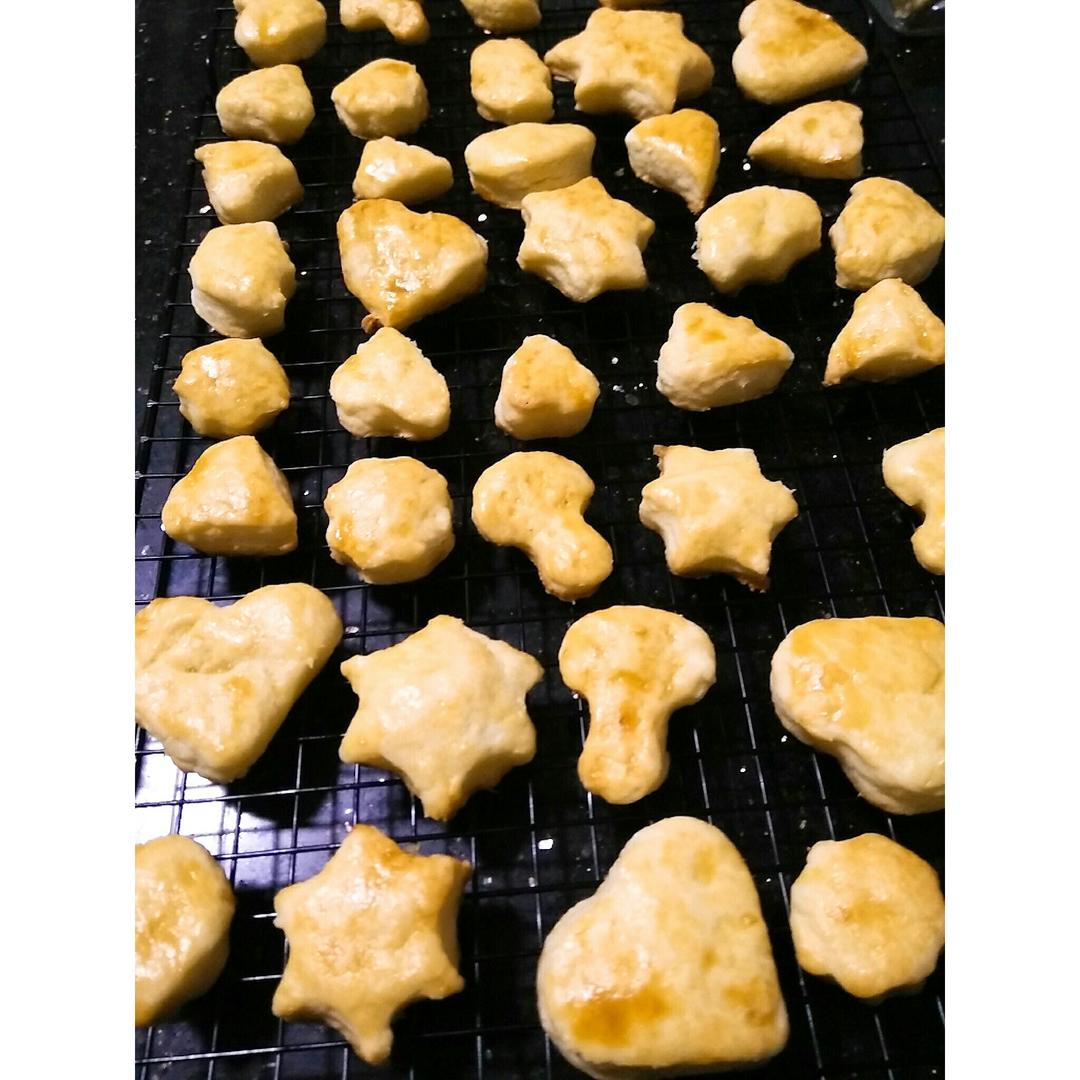 【视频】3分钟 奶油司康Scone(可能是世界上最快手的司康) 消耗淡奶油～