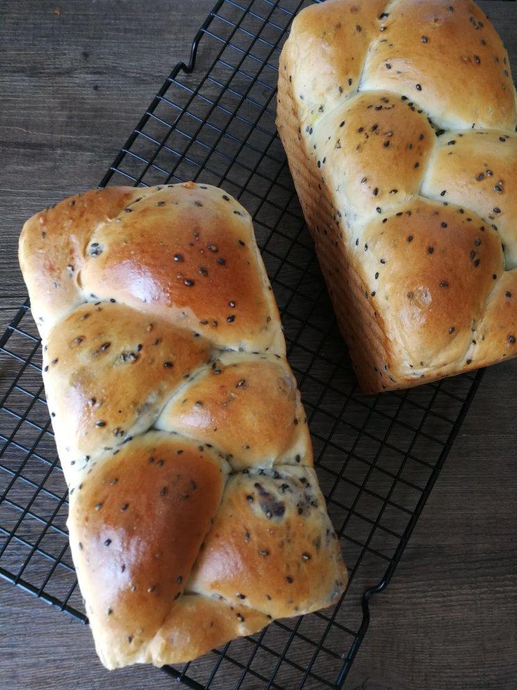 某宝热搜第一的紫米面包，秋天最滋补！