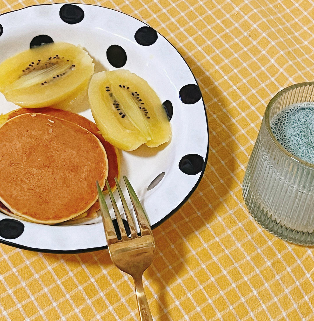 香蕉松饼（无油无糖快手早餐）