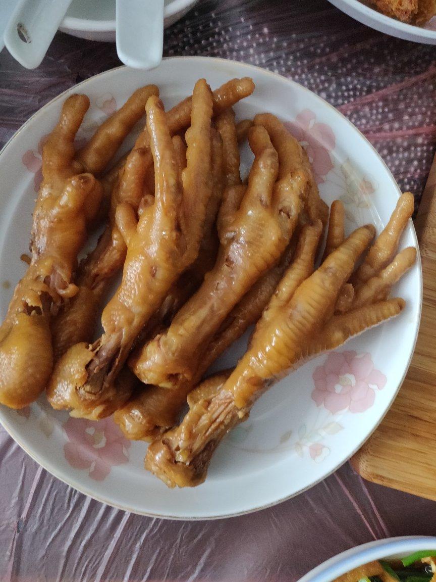 “销魂”卤鸡爪