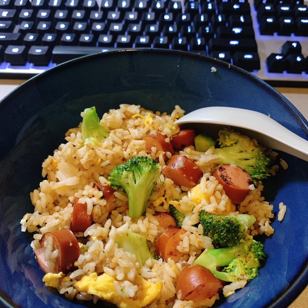 西兰花牛肉炒饭