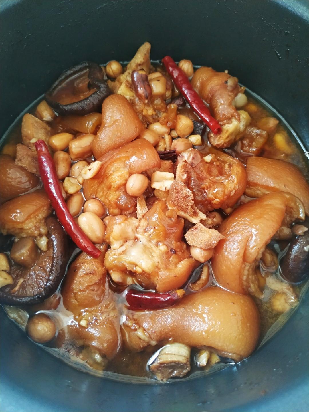 无敌电饭煲焖猪脚