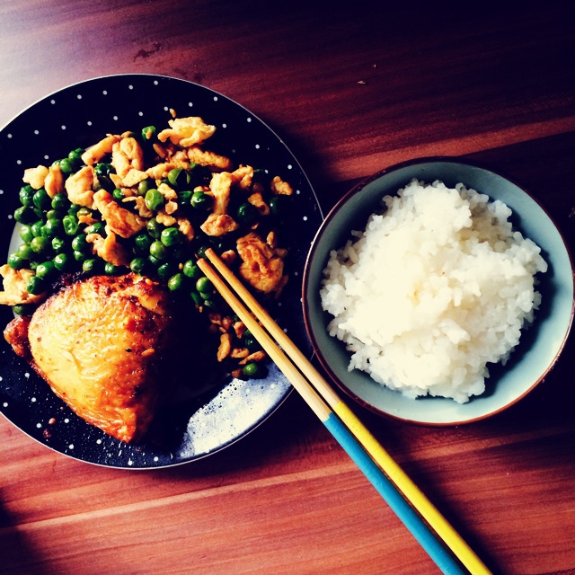 鸡蛋炒豌豆