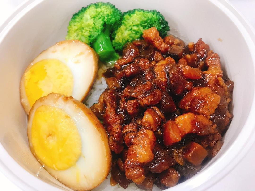 洋葱酥卤肉饭