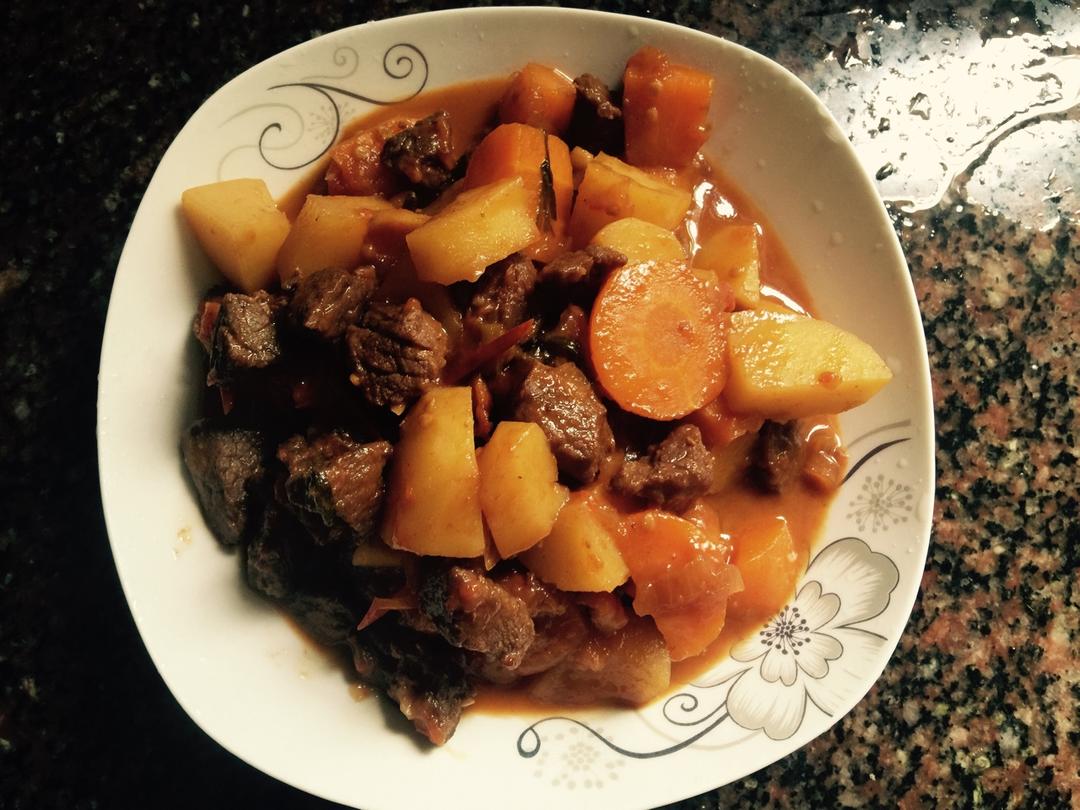 红烧牛肉土豆 （独家秘制）