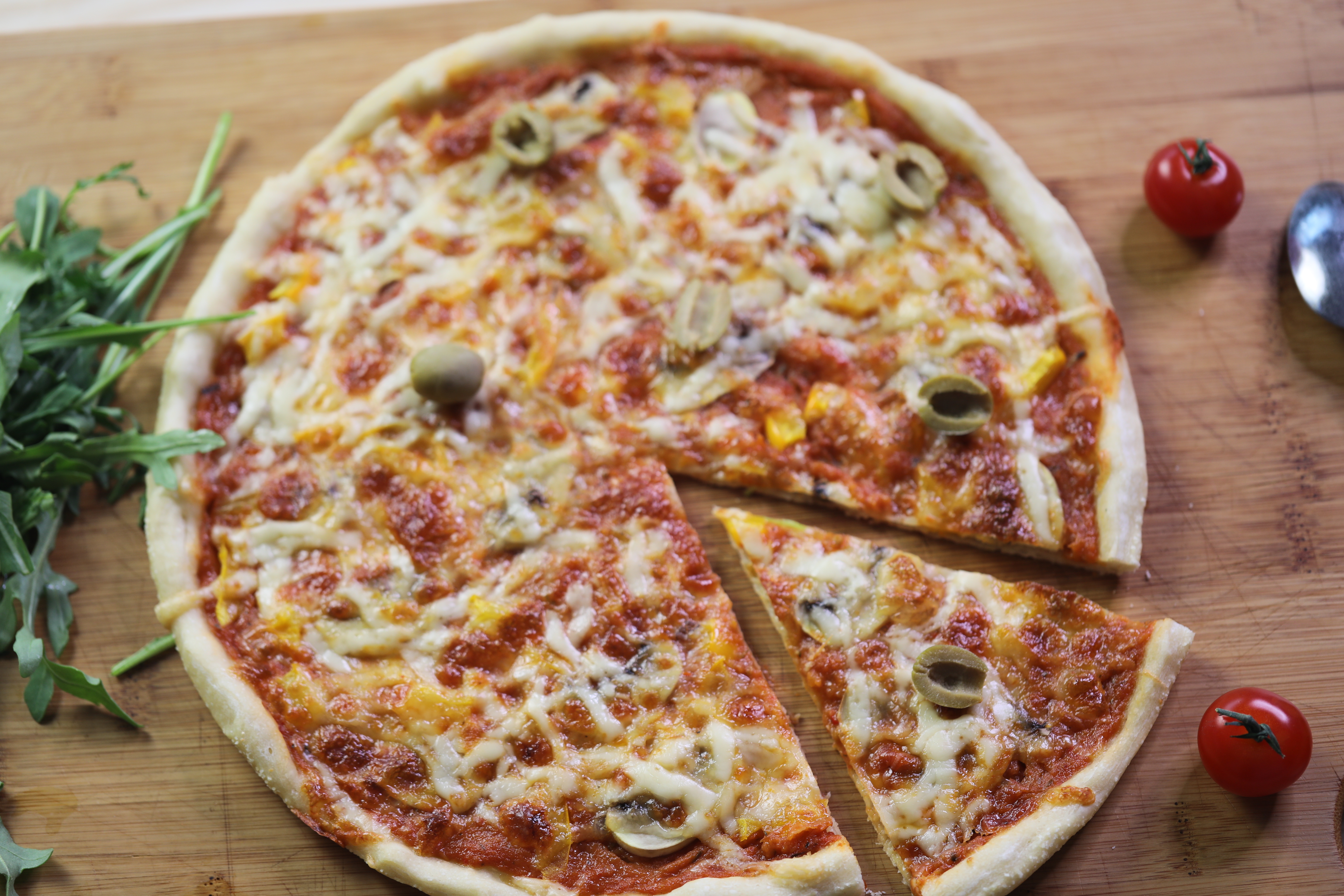 教你做意大利披萨的家庭做法，比意式古法窑烤披萨还好吃！一学就会！的做法