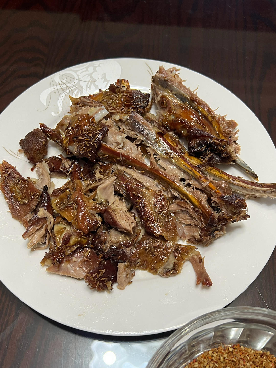 家庭版超嫩多汁的烤羊腿肉