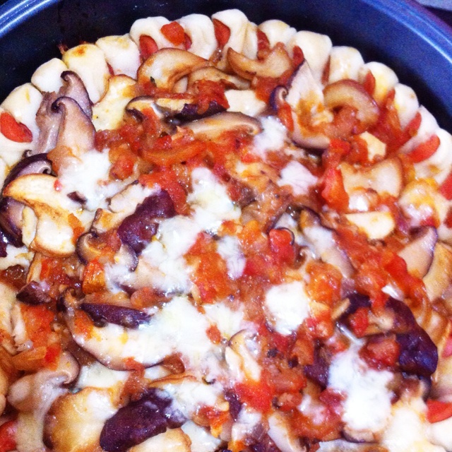 蘑菇火腿心花边比萨