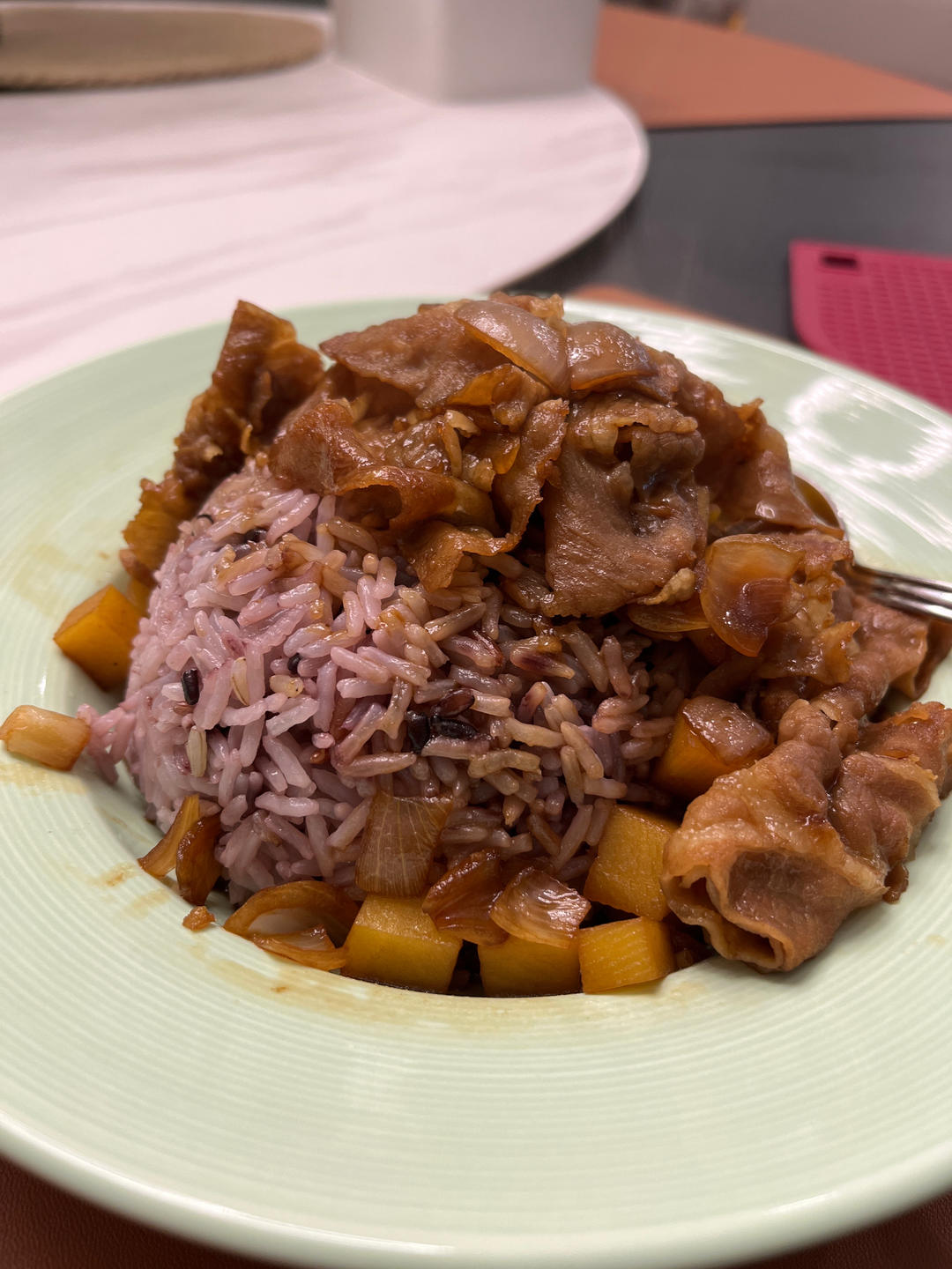 好吃到舔碗底的土豆肥牛拌饭