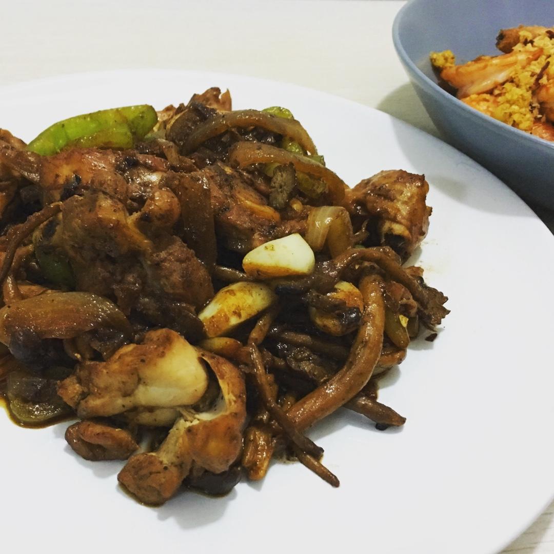 茶树菇干锅鸡
