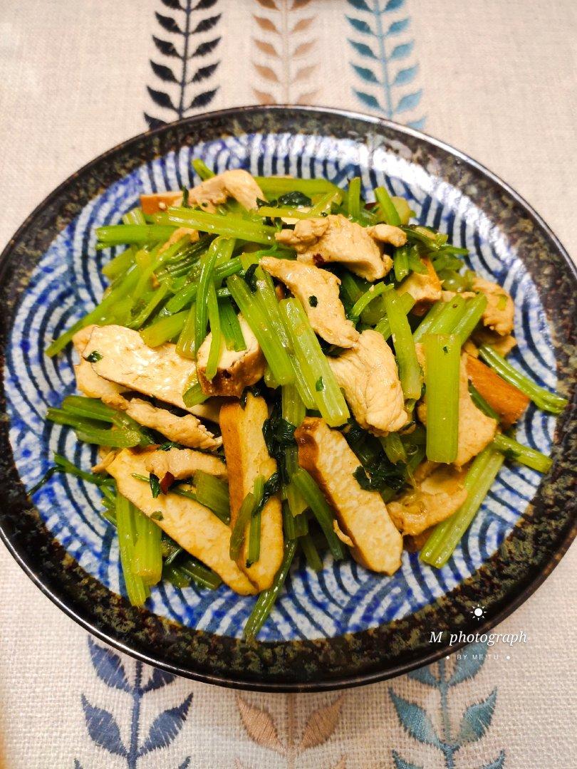 嫩芹炒香干